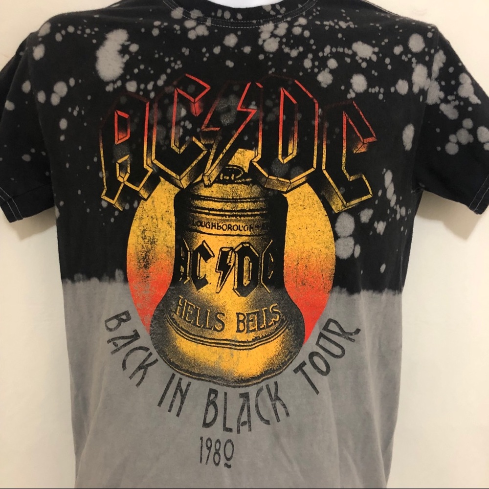 AC/DC Back In Black Tour Tee 🔥